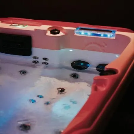 Appartement Loveroom En Centre Avec Jacuzzi - Notre Dame *