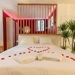 Appartement Loveroom En Centre Avec Jacuzzi - Notre Dame *