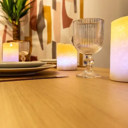 Loveroom En Centre Avec Jacuzzi - Notre Dame Appartement *