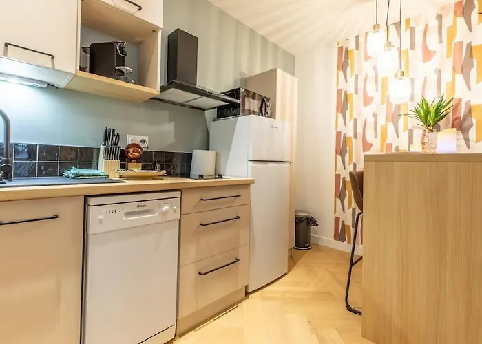 Loveroom En Centre Avec Jacuzzi - Notre Dame *